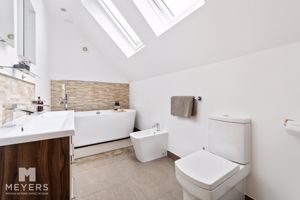 Family Bathroom - click for photo gallery